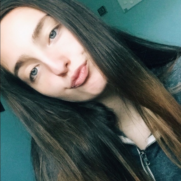 Meet your Posher, Maya - Picture 2 of 8